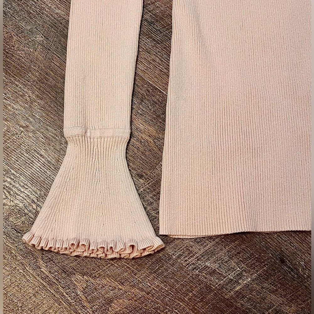 Candie’s Blush Pink Ribbed Keyhole Sweater M Bell Sleeve Knit Top - Picture 4 of 11
